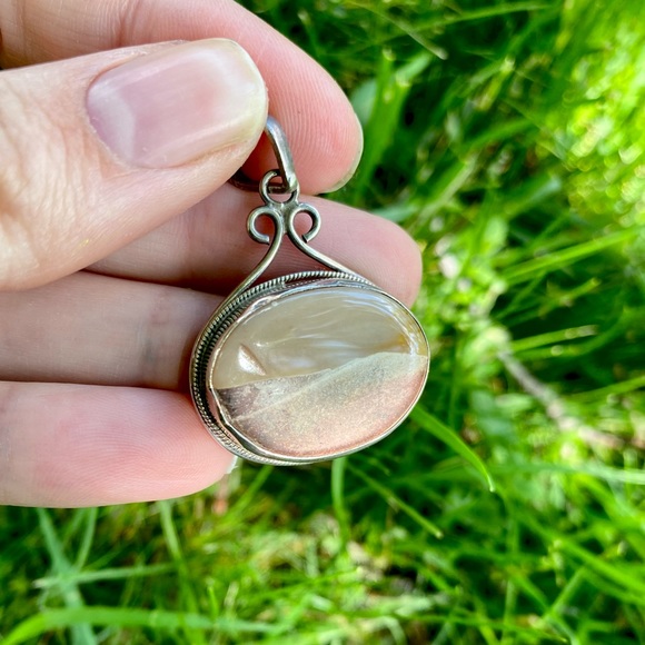 Mookaite Oval 925 Sterling Silver Pendant - Picture 4 of 5